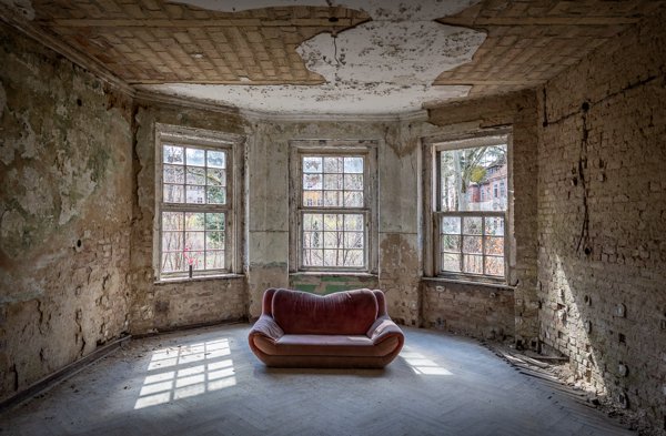 Red sofa in a bay room